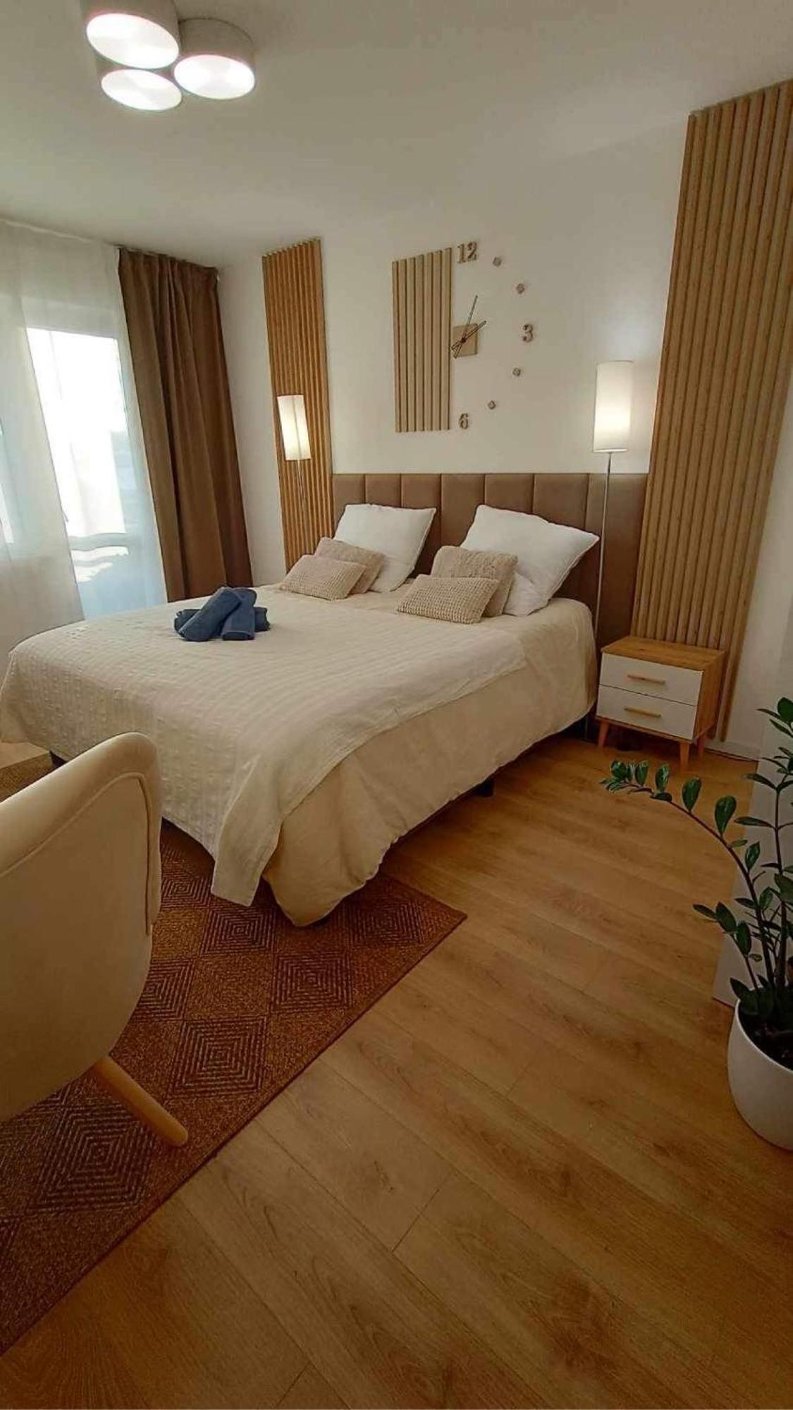 Апартаменты Apartament Podgorna 19 Торунь Экстерьер фото